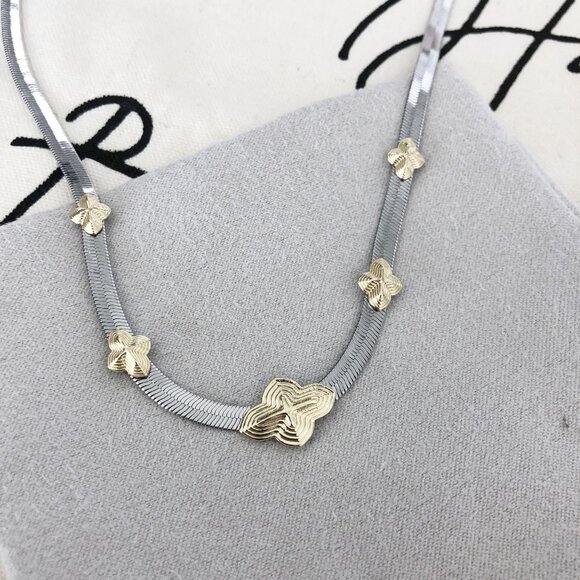 Elegant Kendra Scott Abbie Herringbone Mixed Metal Silver and Gold Necklace - Picture 2 of 4